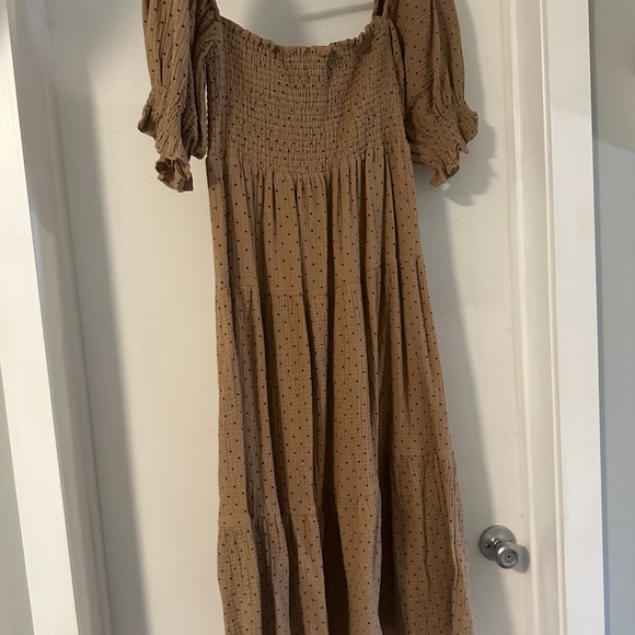 Brown Ruched Tiered Off-the-Shoulder Sundress - Picture 2 of 3